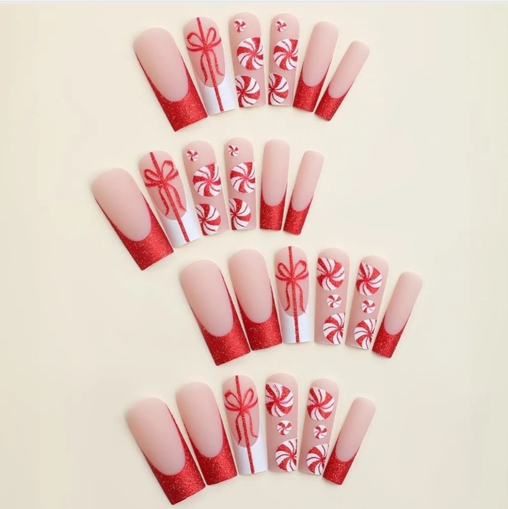 24 Pcs Festive Candy Cane Design Red and White Press-On Nails